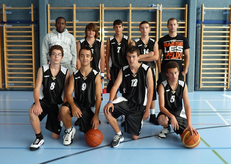 U17