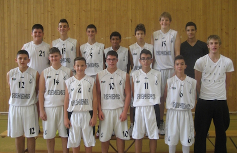 U16